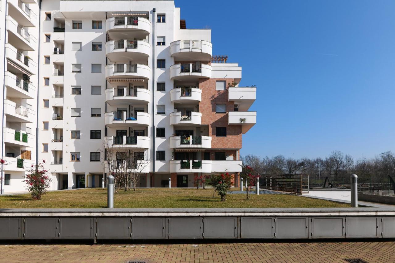 Primopiano - Caduti Missione Lejlighed Milano Eksteriør billede