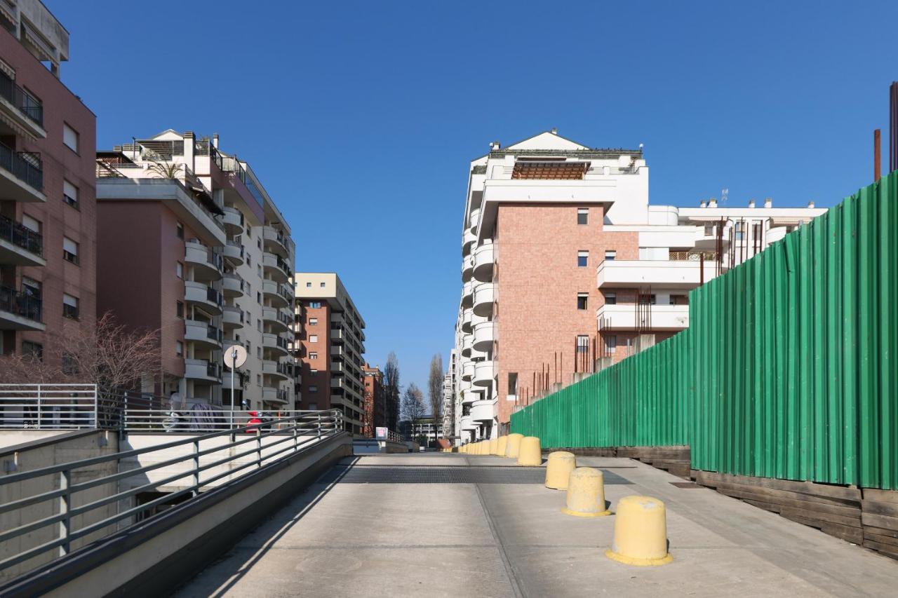 Primopiano - Caduti Missione Lejlighed Milano Eksteriør billede